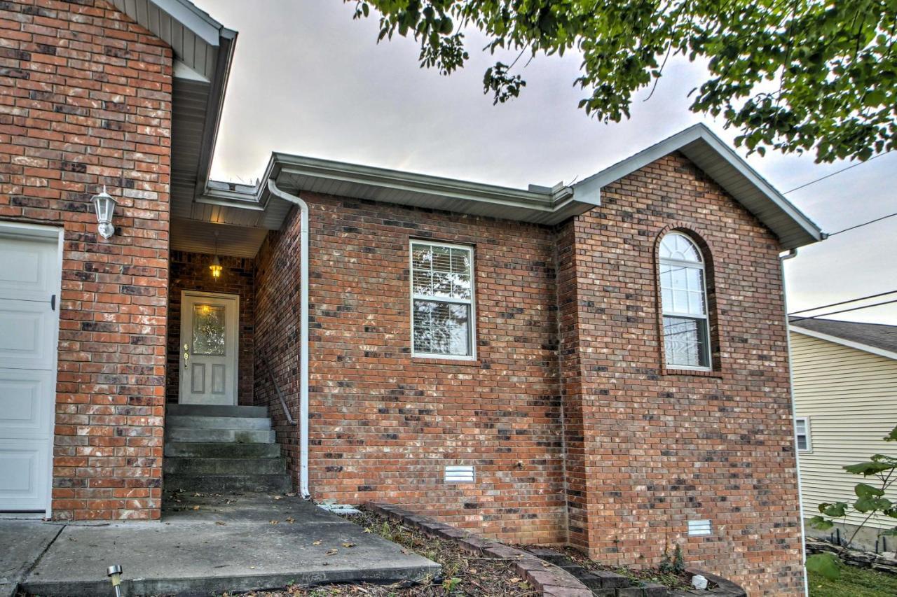 Branson Home With Deck Walk To The Strip And Creek! Exterior foto